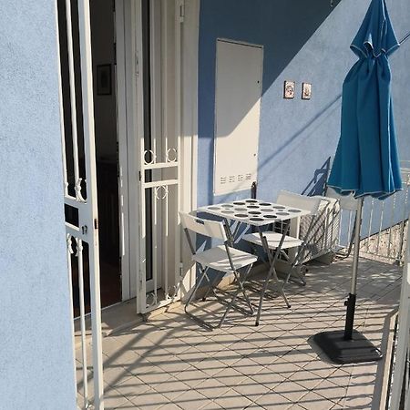 Grazioso Appartamento In Centro A Numana Exteriör bild