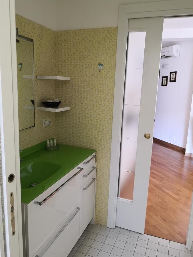 Grazioso Appartamento In Centro A Numana Exteriör bild
